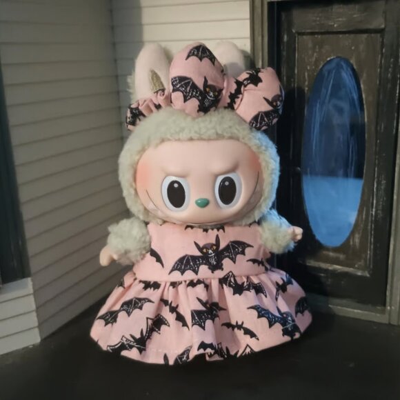 Pink Bat Dress and Matching Bow Handmade Outfit for Made for Labubu - Picture 2 of 7